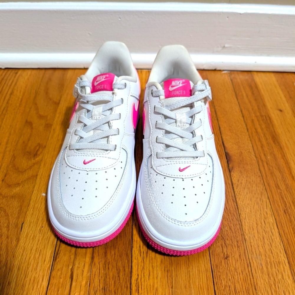 Girls Nike Air Force 1 Easy On
